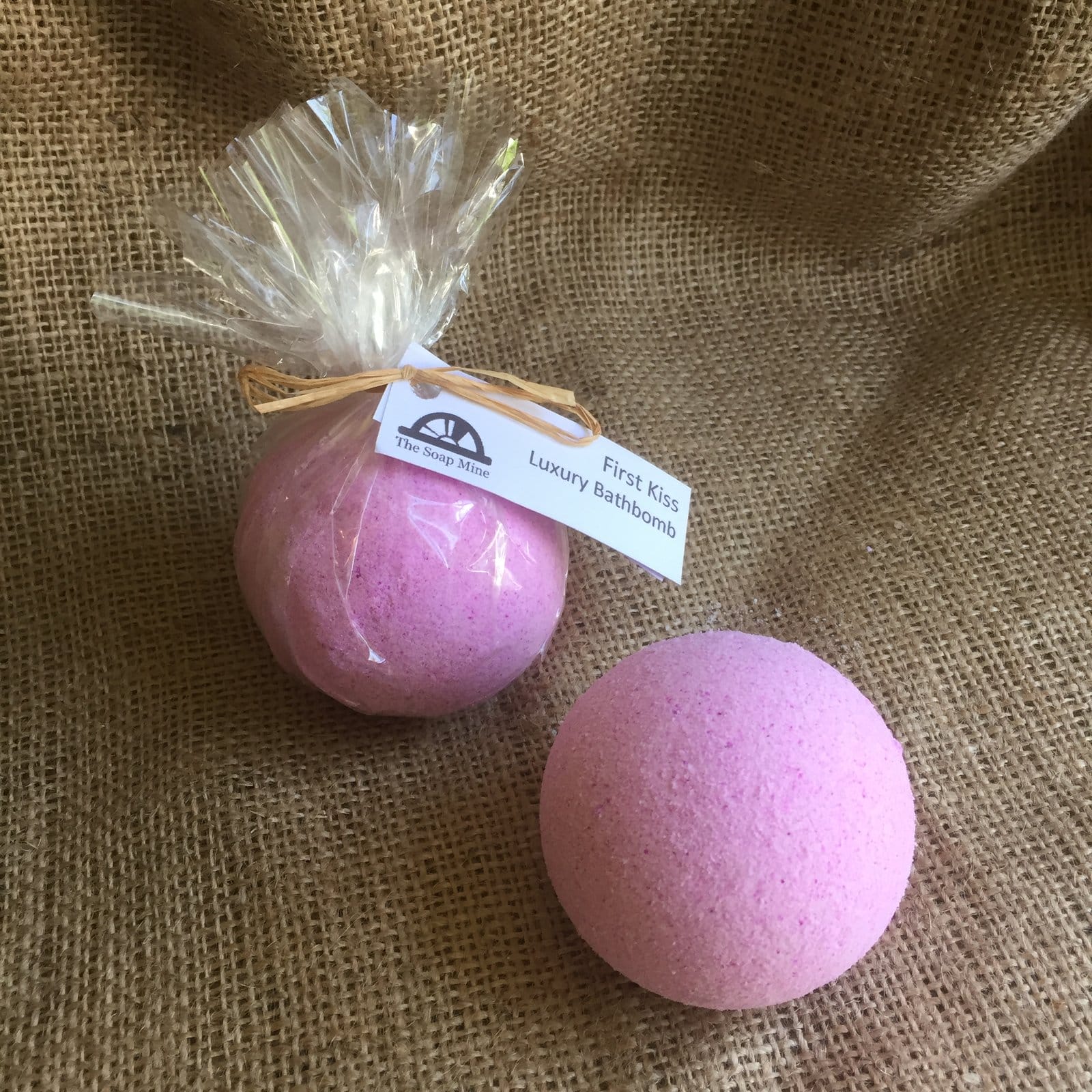 First Kiss Luxury Bath Bomb