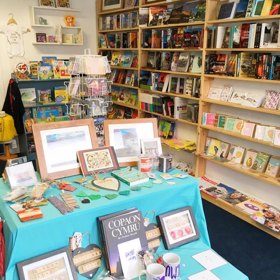 Books, glorious books