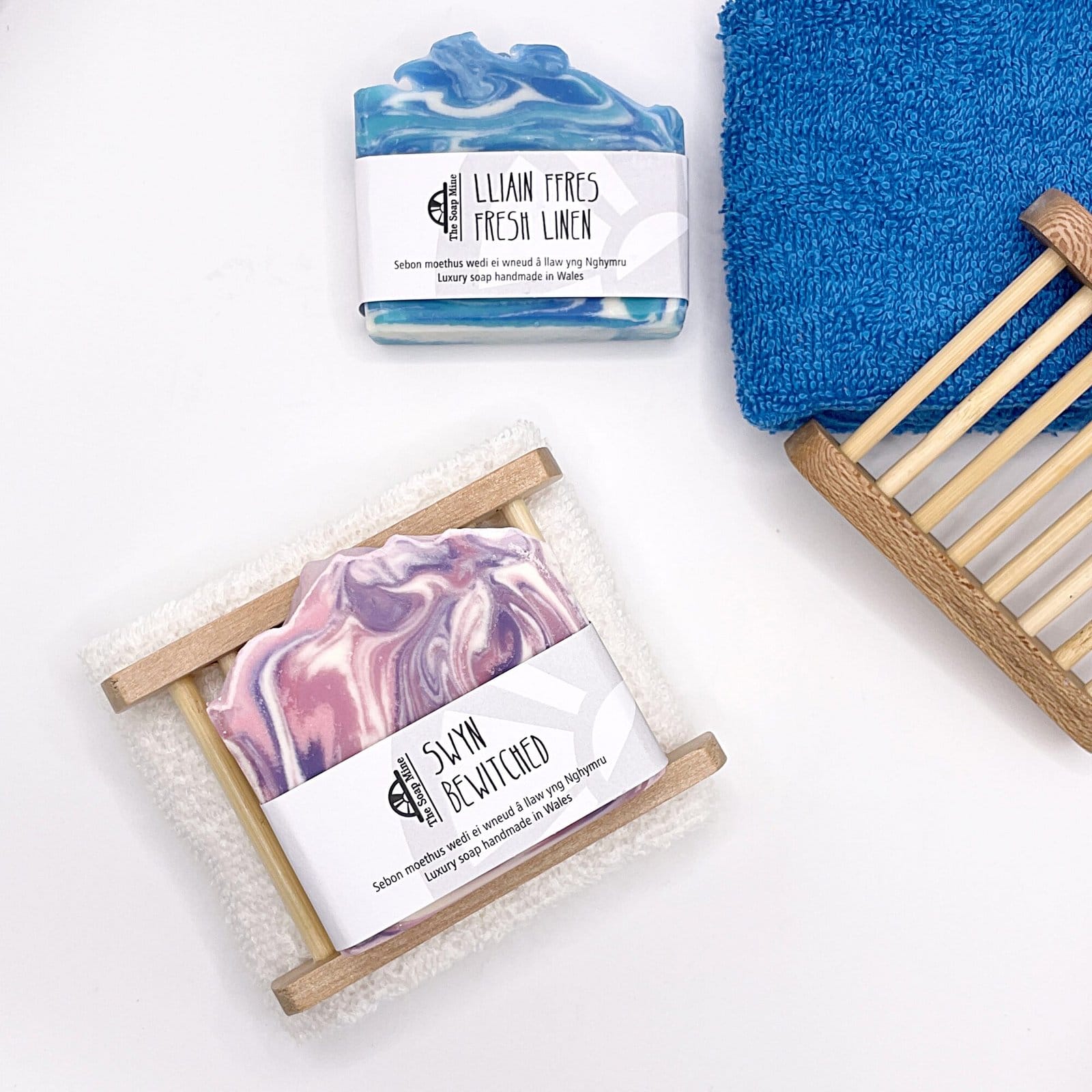 Wooden Soap Ladder, Cotton Face Cloth + Soap Set